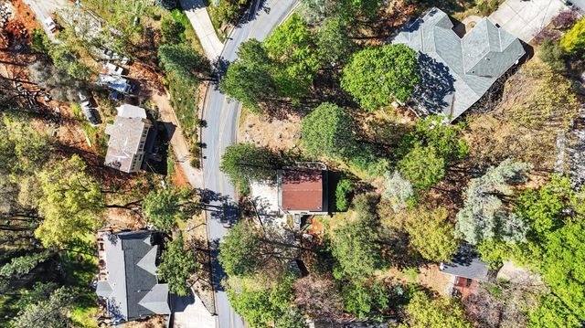 17296 Oscar Dr, Grass Valley, CA 95949