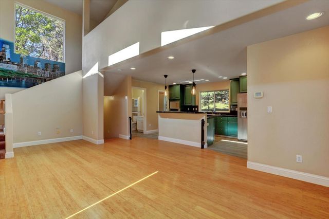 17296 Oscar Dr, Grass Valley, CA 95949