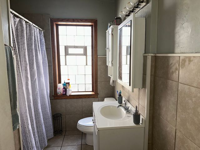 14132 S State Street, Riverdale, IL 60827