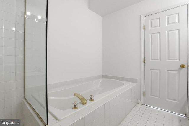 12880 FAIR VALLEY CT, Fairfax, VA 22033