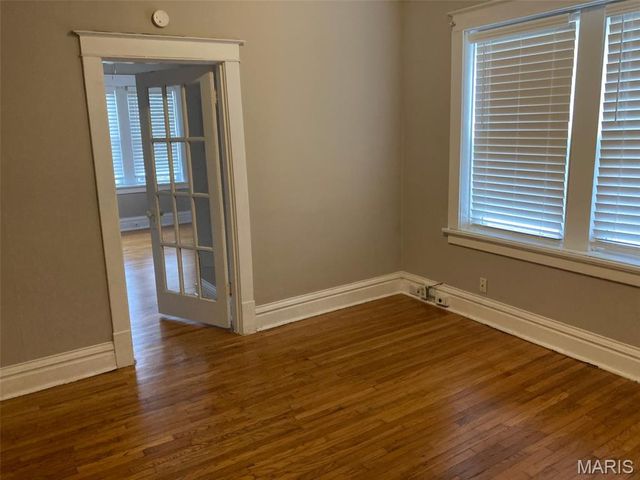 5504 Devonshire Avenue, St Louis, MO 63109