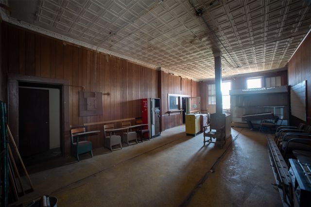 26 NE 2nd, Paris, TX 75460