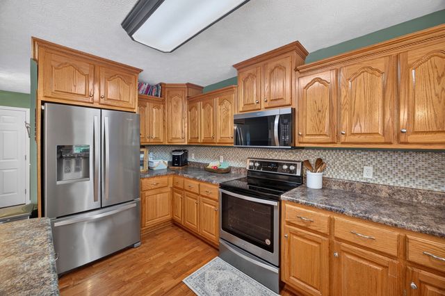 1005 Heathwood West Dr, Cookeville, TN 38506