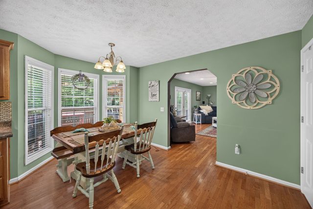 1005 Heathwood West Dr, Cookeville, TN 38506