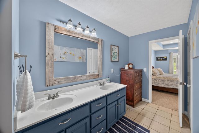 1005 Heathwood West Dr, Cookeville, TN 38506
