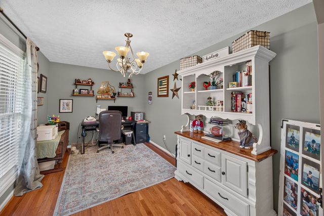 1005 Heathwood West Dr, Cookeville, TN 38506