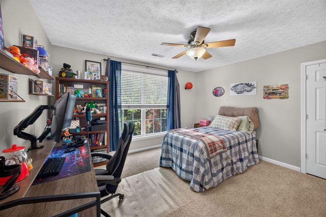 1005 Heathwood West Dr, Cookeville, TN 38506