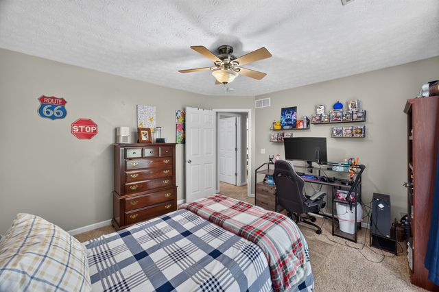 1005 Heathwood West Dr, Cookeville, TN 38506