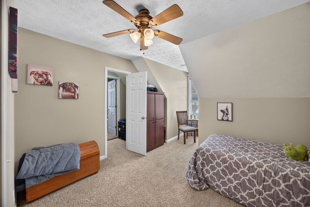 1005 Heathwood West Dr, Cookeville, TN 38506