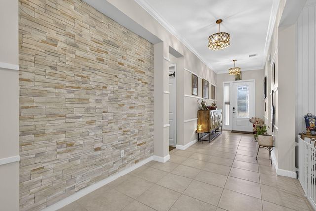 1010 Sweetgrass Street, Loxahatchee, FL 33470