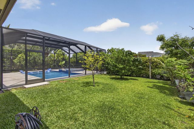 1010 Sweetgrass Street, Loxahatchee, FL 33470