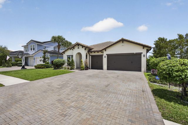 1010 Sweetgrass Street, Loxahatchee, FL 33470
