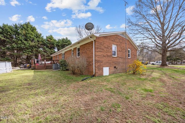 167 Darrell Davis Road, Burlington, NC 27217