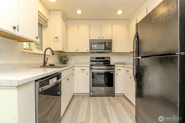 24410 Terrace PL, Black Diamond, WA 98010