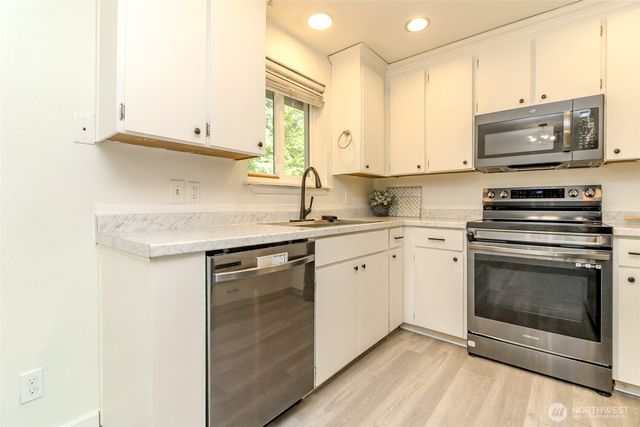 24410 Terrace PL, Black Diamond, WA 98010