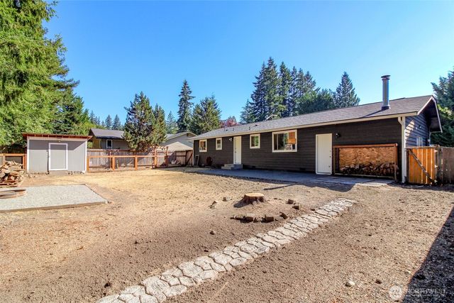 24410 Terrace PL, Black Diamond, WA 98010