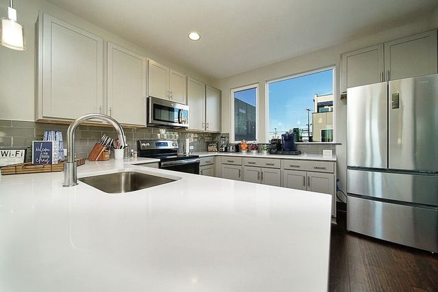 64 Fern Ave Unit 9, Nashville, TN 37207