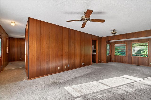 9384 Grimes Drive, Rogers, AR 72756