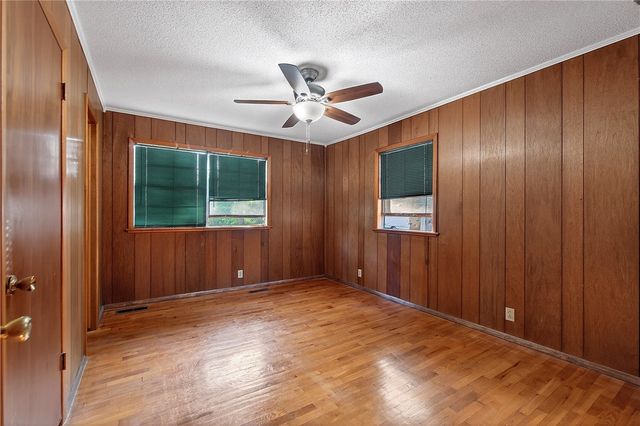9384 Grimes Drive, Rogers, AR 72756