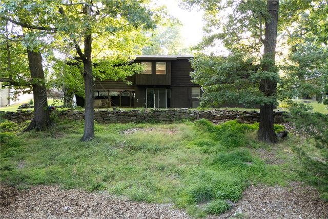 9384 Grimes Drive, Rogers, AR 72756