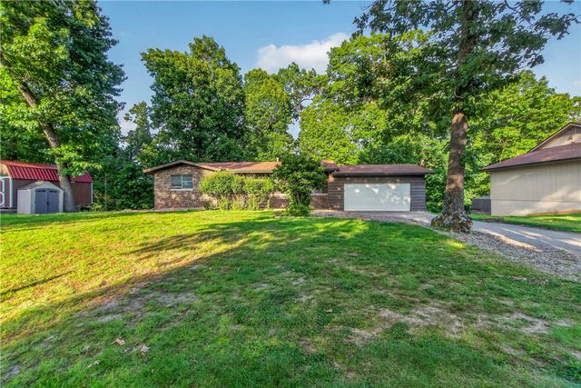 9384 Grimes Drive, Rogers, AR 72756
