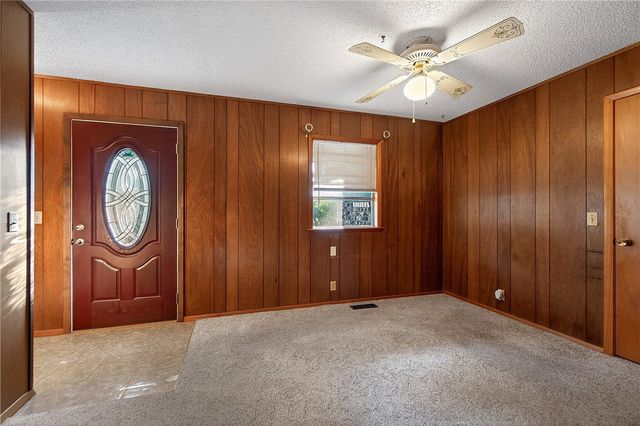 9384 Grimes Drive, Rogers, AR 72756
