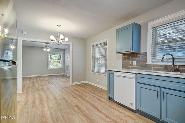 2012 Woodbine Street, Kingsport, TN 37660
