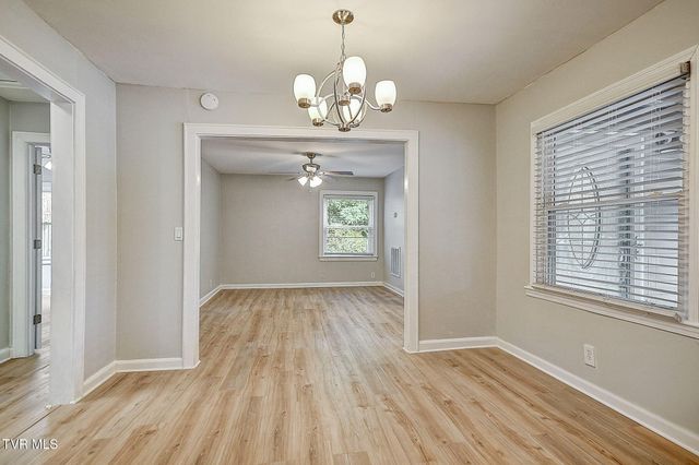 2012 Woodbine Street, Kingsport, TN 37660