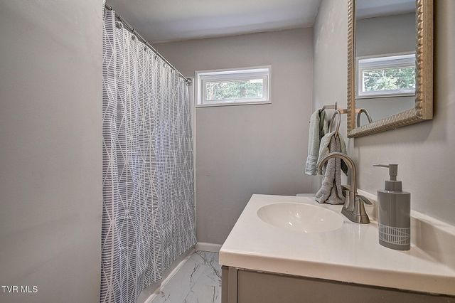 2012 Woodbine Street, Kingsport, TN 37660