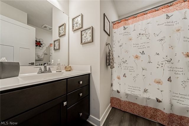 34691 Legends Way, Grafton, OH 44044