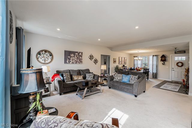 34691 Legends Way, Grafton, OH 44044