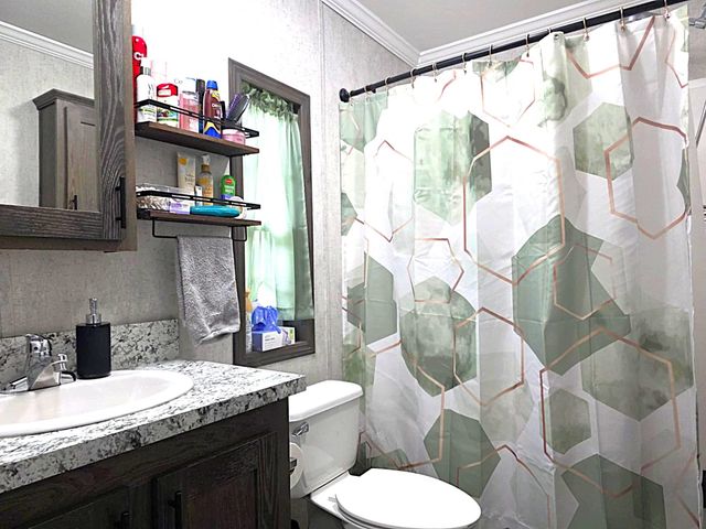 14 Hilltop Manor Mobile Home Park, Littleton, NH 03561