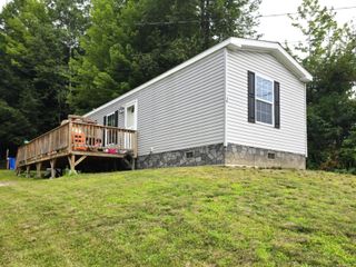 14 Hilltop Manor Mobile Home Park, Littleton, NH 03561