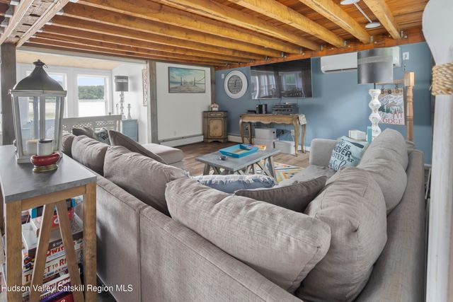 44 SW Colony Road, Hillsdale, NY 12529