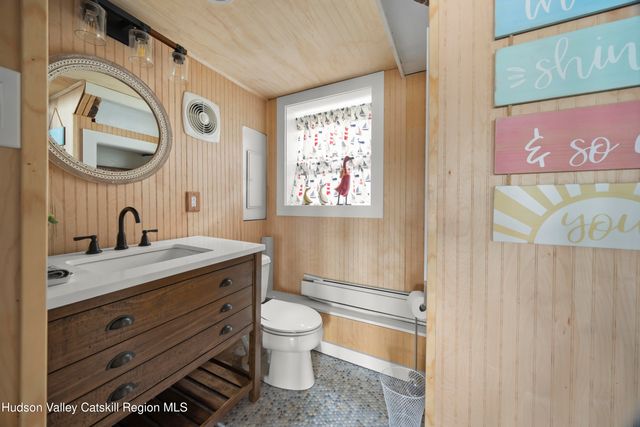 44 SW Colony Road, Hillsdale, NY 12529