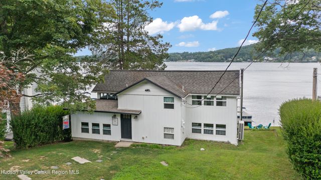 44 SW Colony Road, Hillsdale, NY 12529