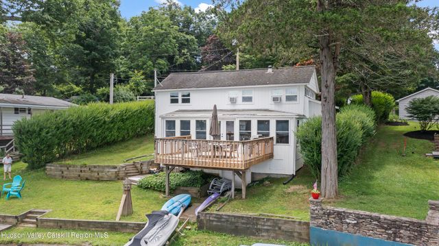 44 SW Colony Road, Hillsdale, NY 12529