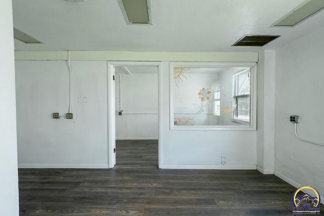 1435 SE Madison ST, Topeka, KS 66607