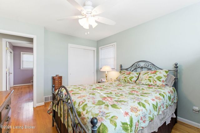 6601 Briscoe Ln, Louisville, KY 40228