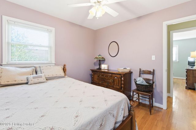 6601 Briscoe Ln, Louisville, KY 40228