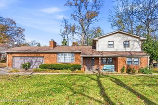 6601 Briscoe Ln, Louisville, KY 40228