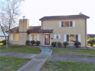 131 Stockton Ave, Uniontown, PA 15401