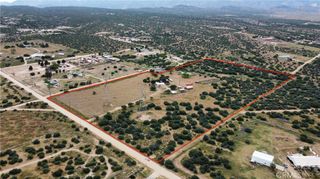 8288 White, Phelan, CA 92371