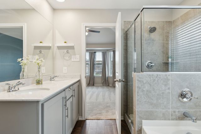 3421 Riverside Drive, Aubrey, TX 76227