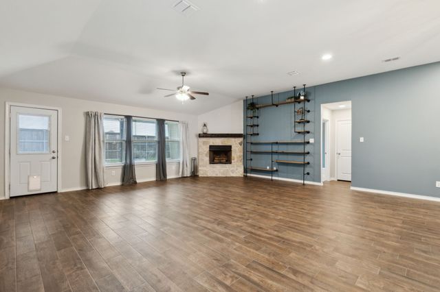 3421 Riverside Drive, Aubrey, TX 76227