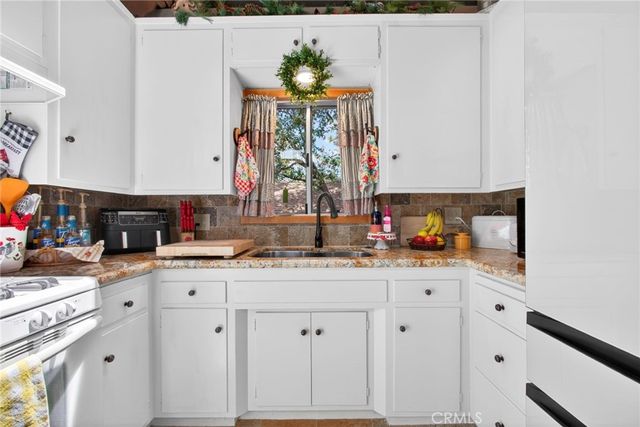 1488 Linnet, Wrightwood, CA 92397