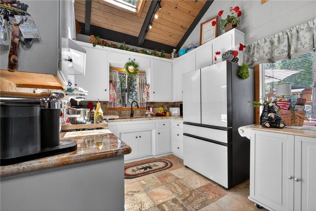 1488 Linnet, Wrightwood, CA 92397