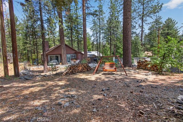 1488 Linnet, Wrightwood, CA 92397