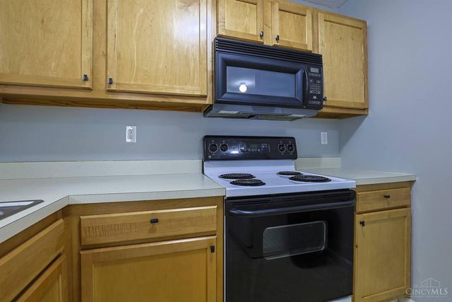 10300 West Road, Harrison, OH 45030