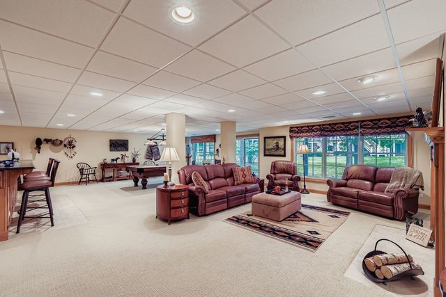 1026 Heron Way, Woodstock, IL 60098